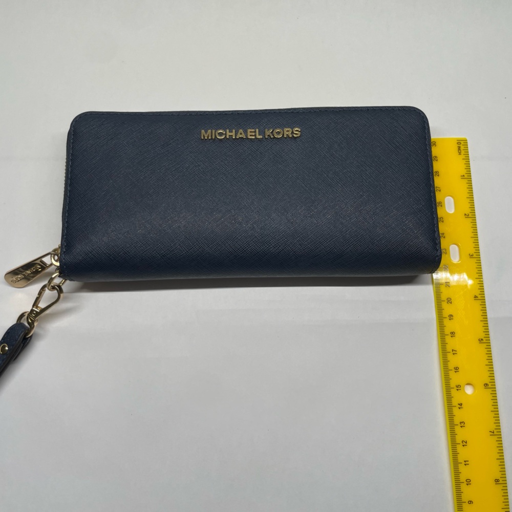 Michael Kors Jet Set Travel Continental Zip Wallet in Navy Blue Saffiano Leather - Picture 15 of 16